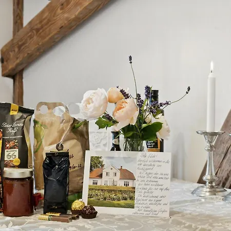 Find Den Indre Stilhed Pa Det Gamle Kornloft Holiday home Vejro